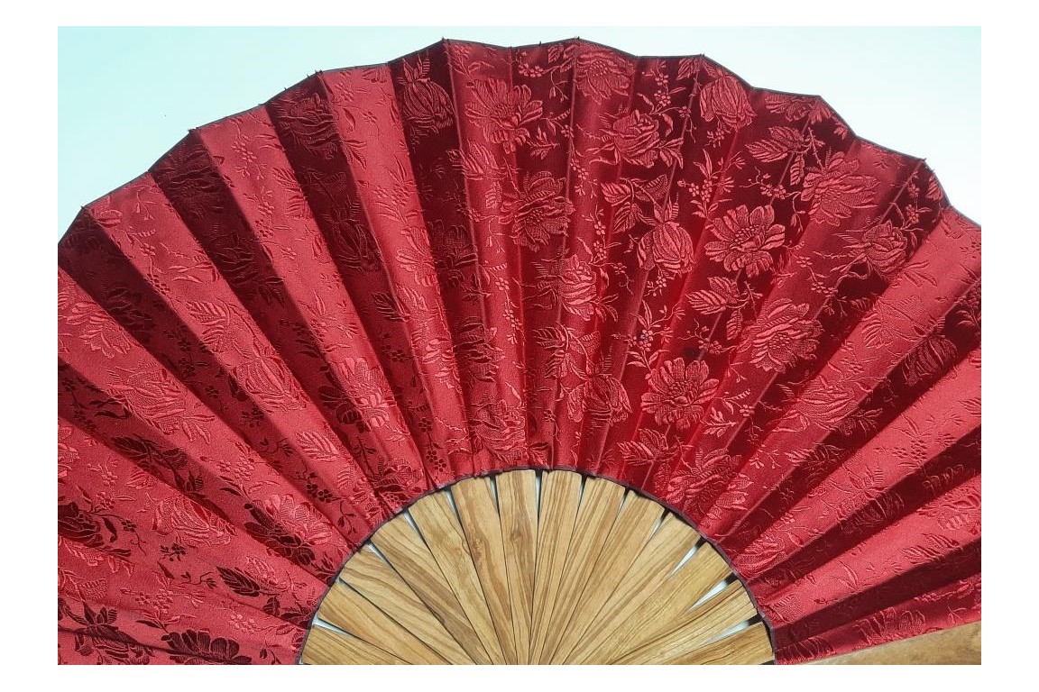 Red mosquito. Fashion fan, late 19th century