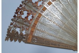 Horn. Fan circa 1835-40