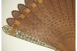 Speckled. Fan circa 1820