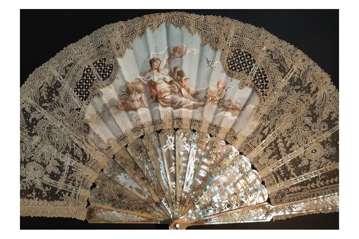 Venus pointing the way to love, fan circa 1860