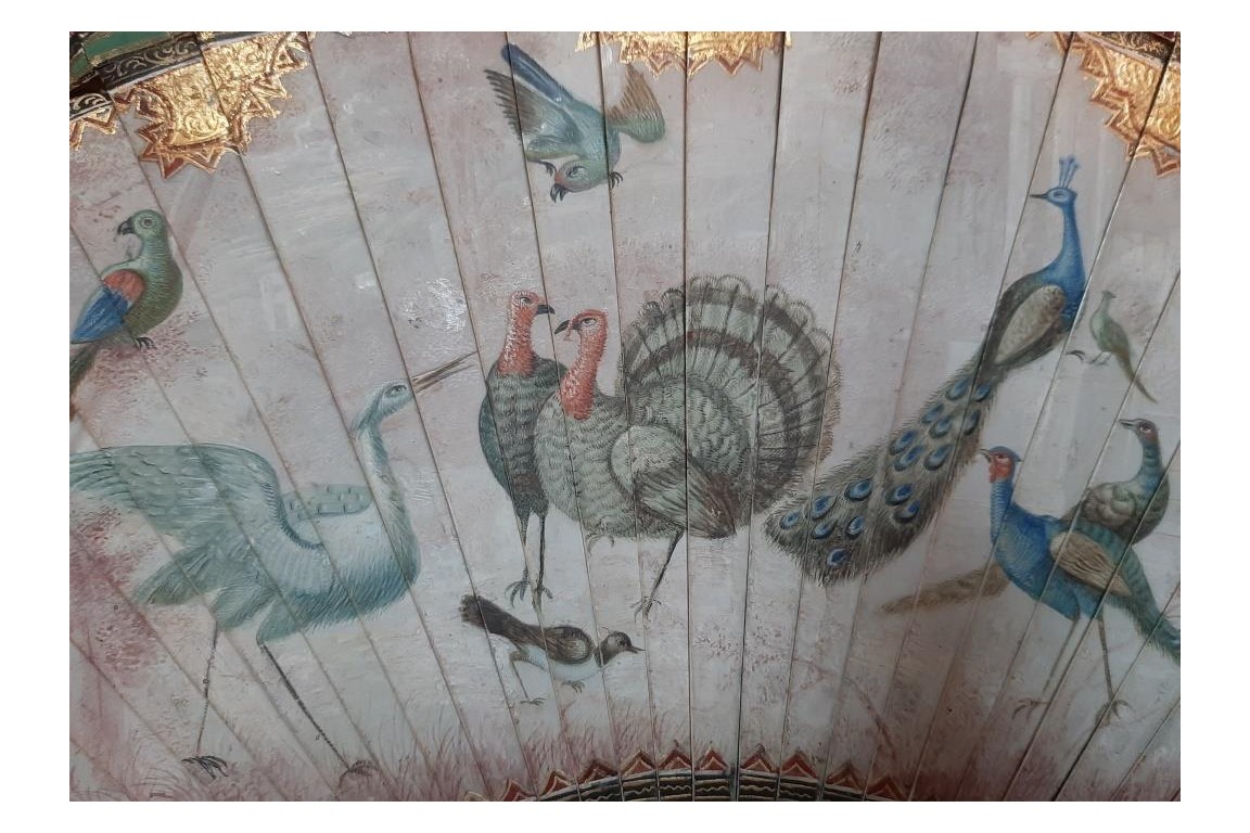 Wonderful birds, fan circa 1690