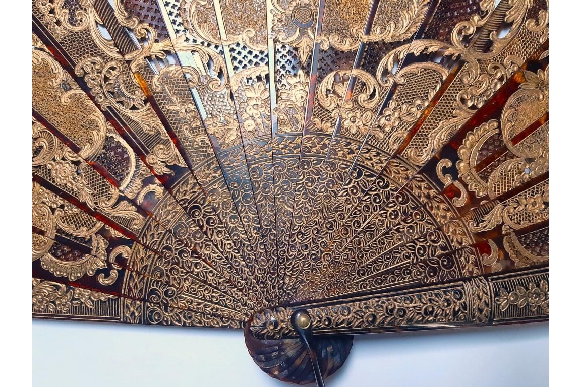 Golden tortoiseshell, fan circa 1900