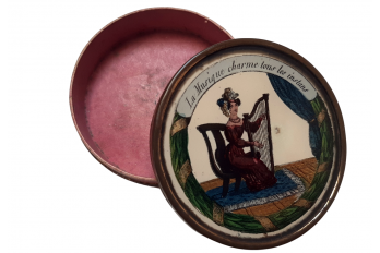 Music charms every moment, praline box circa 1825