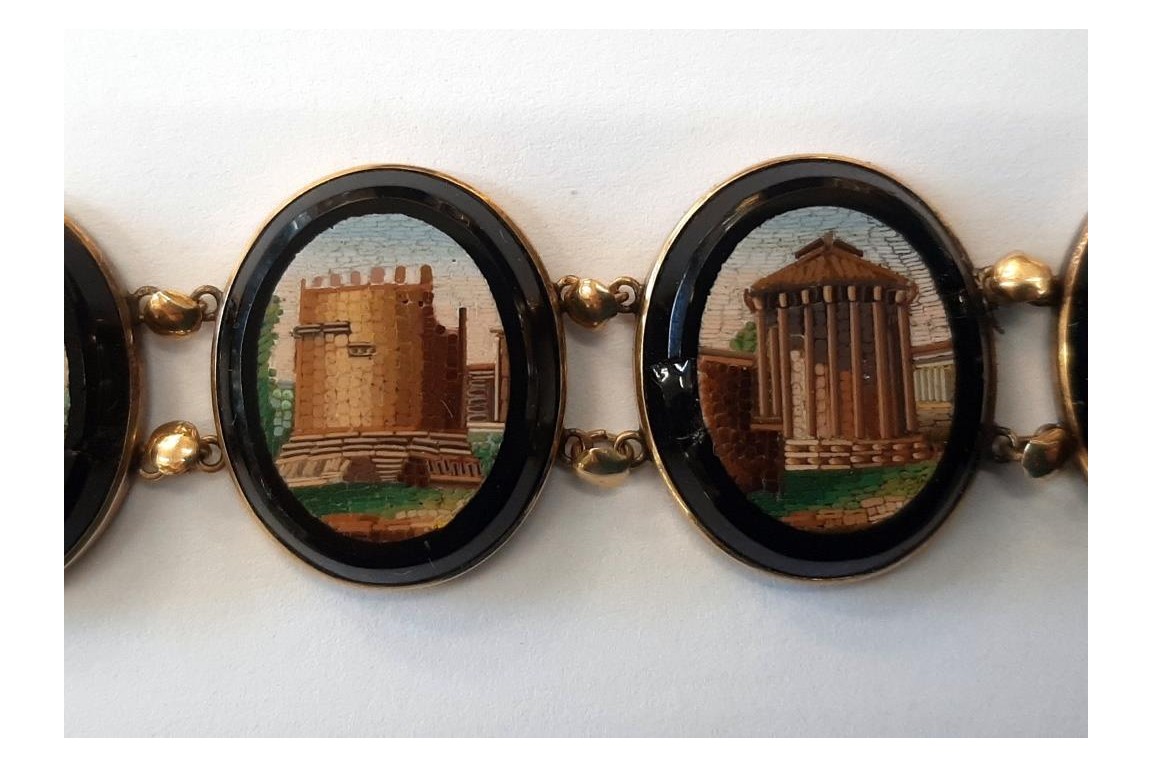 Souvenir of the Grand Tour, micro-mosaic bracelet, early 19th century